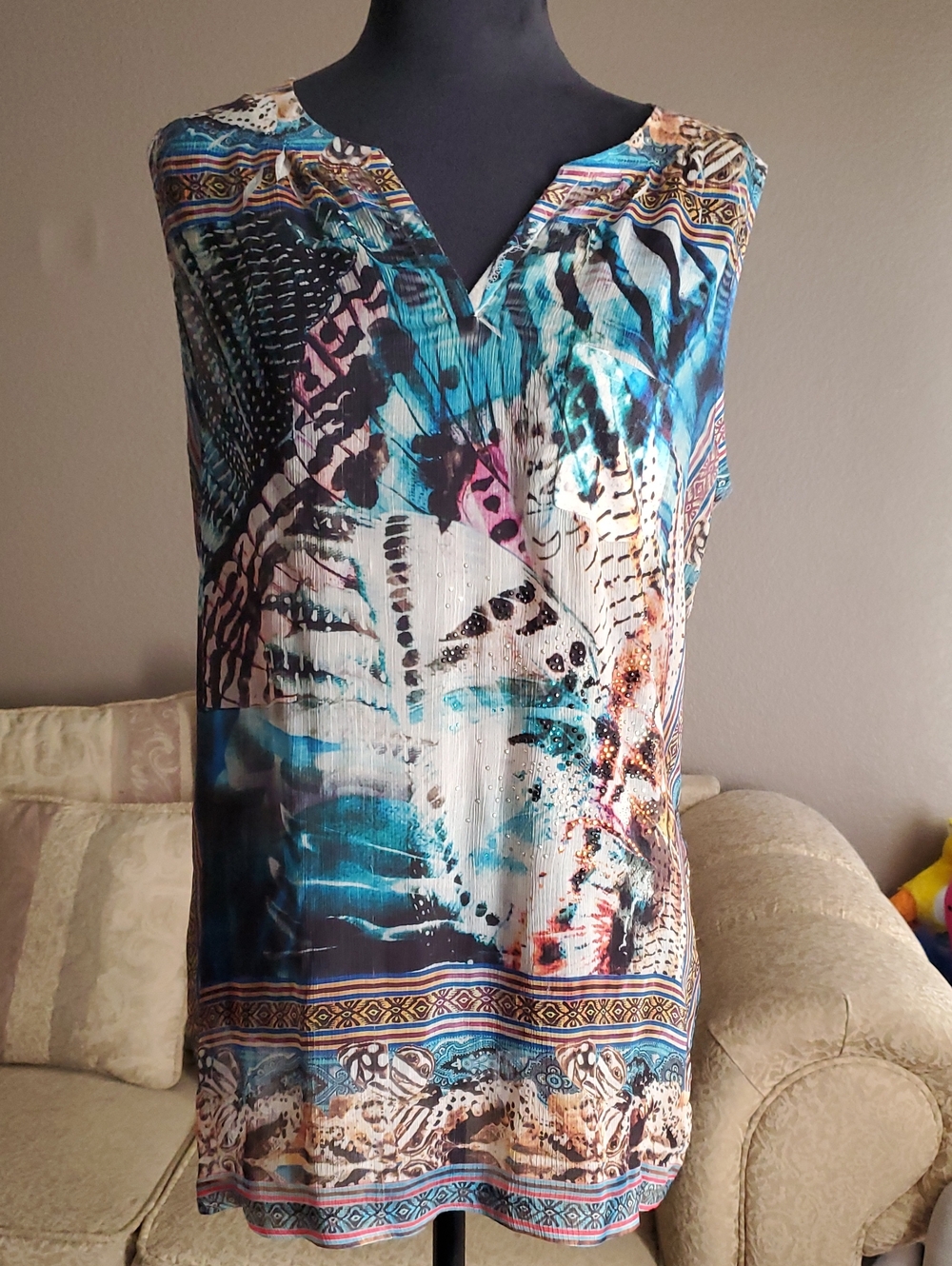 B.L.E.U. Teal Multicolor Printed Sleeveless V-Neck Camisole